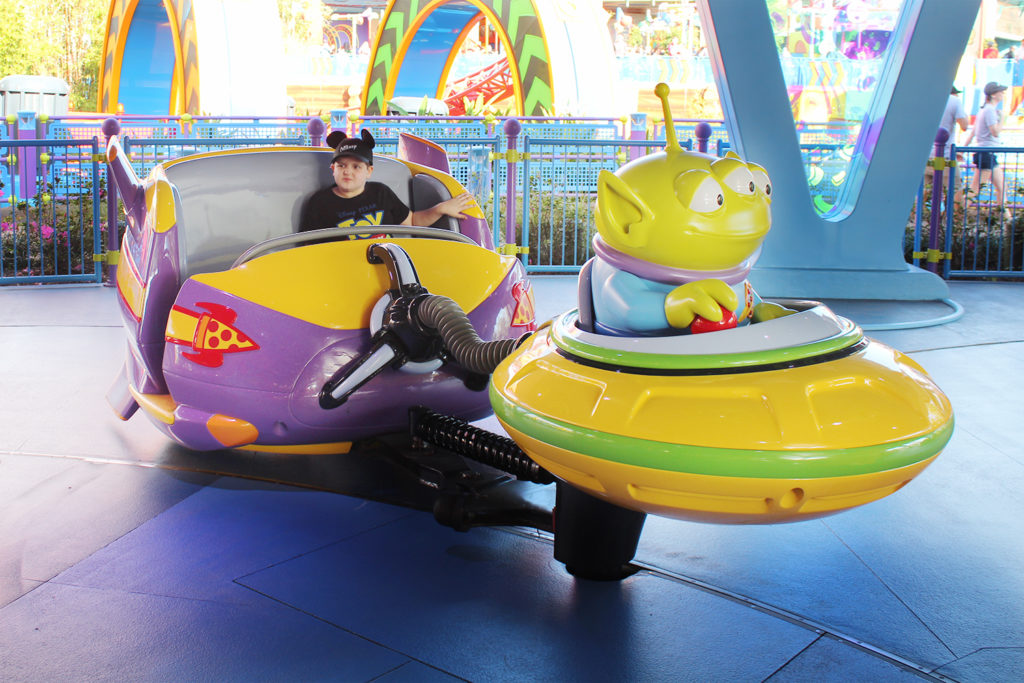 spinning saucers toy story