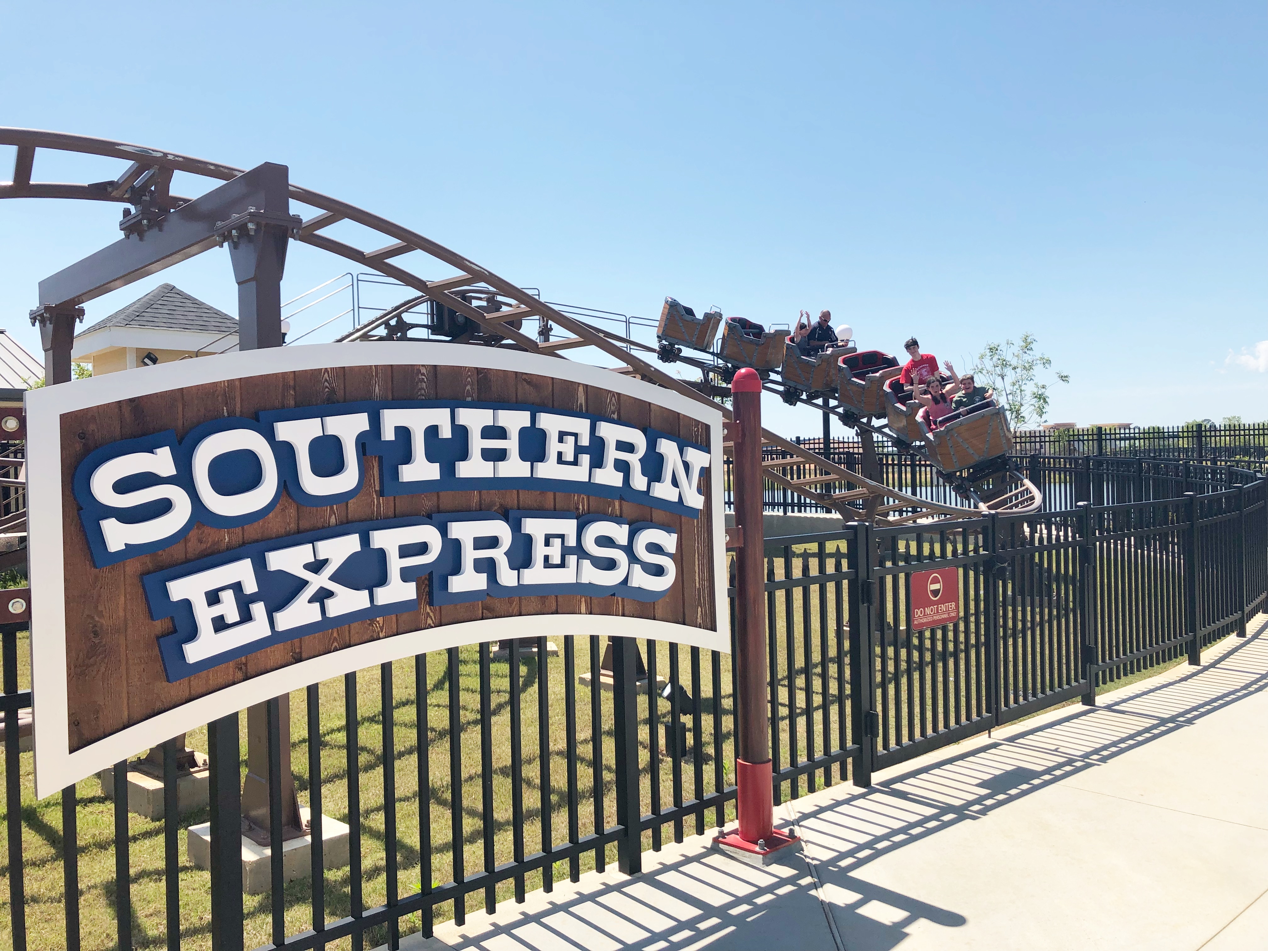 OWA Amusement Park In Foley, Alabama - Have-kids-will-travel.com