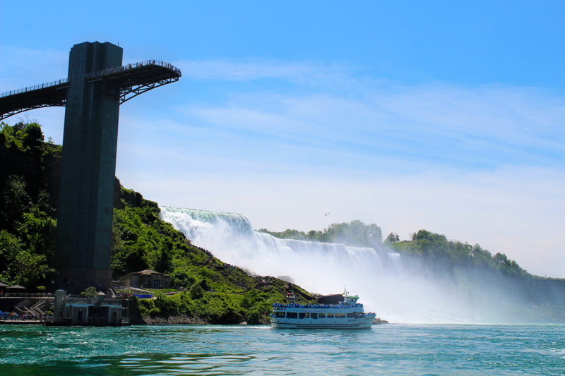 Maid of the Mist – Niagara Falls (USA) - have-kids-will-travel.com